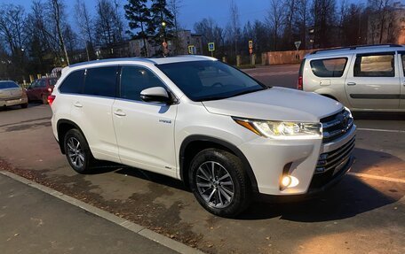 Toyota Highlander III, 2017 год, 2 800 000 рублей, 7 фотография