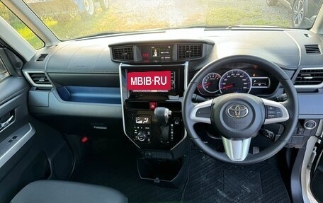 Toyota Roomy I, 2017 год, 1 350 000 рублей, 2 фотография