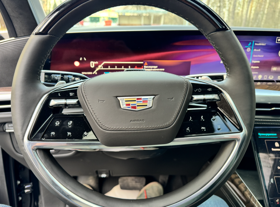 Cadillac Escalade V, 2025 год, 19 990 000 рублей, 10 фотография