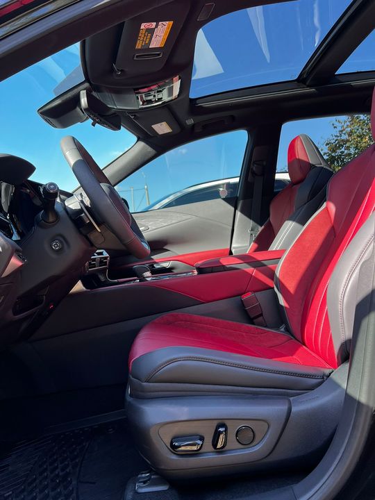 Lexus RX IV рестайлинг, 2026 год, 12 000 000 рублей, 5 фотография