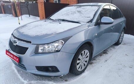 Chevrolet Cruze II, 2011 год, 670 000 рублей, 1 фотография