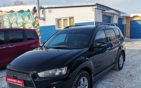Mitsubishi Outlander III рестайлинг 3, 2011 год, 1 050 000 рублей, 1 фотография