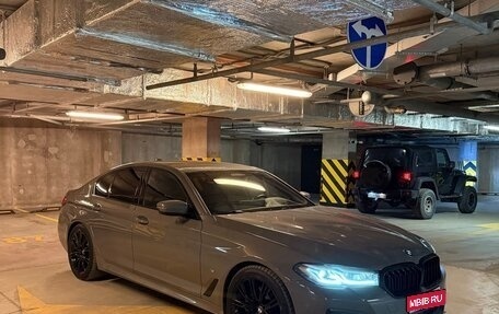 BMW 5 серия, 2020 год, 5 050 000 рублей, 1 фотография