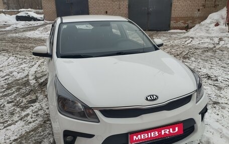 KIA Rio IV, 2017 год, 1 000 000 рублей, 1 фотография