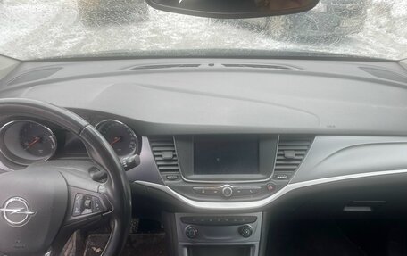Opel Astra K, 2019 год, 1 850 000 рублей, 9 фотография