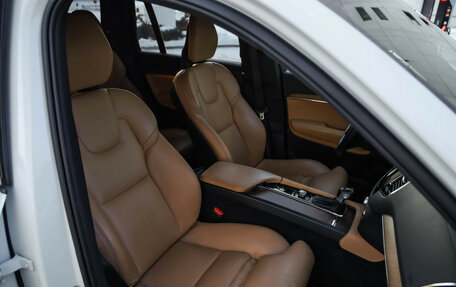 Volvo XC90 II рестайлинг, 2017 год, 3 649 000 рублей, 27 фотография