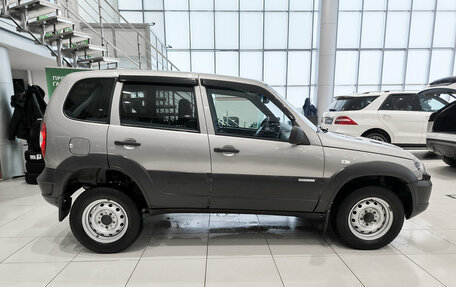 Chevrolet Niva I рестайлинг, 2019 год, 699 000 рублей, 5 фотография