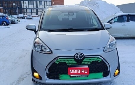 Toyota Sienta II, 2020 год, 1 290 000 рублей, 2 фотография
