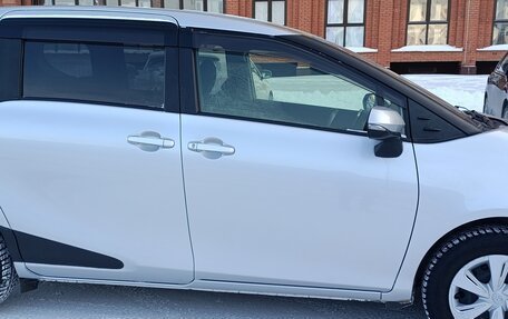 Toyota Sienta II, 2020 год, 1 290 000 рублей, 5 фотография