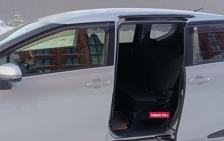 Toyota Sienta II, 2020 год, 1 290 000 рублей, 14 фотография