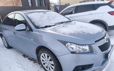 Chevrolet Cruze II, 2011 год, 670 000 рублей, 6 фотография