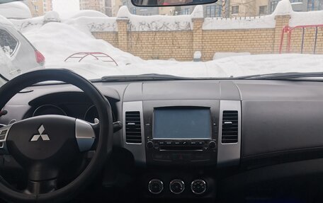 Mitsubishi Outlander III рестайлинг 3, 2011 год, 1 050 000 рублей, 7 фотография