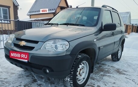 Chevrolet Niva I рестайлинг, 2017 год, 795 000 рублей, 4 фотография