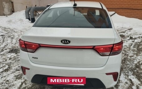 KIA Rio IV, 2017 год, 1 000 000 рублей, 4 фотография
