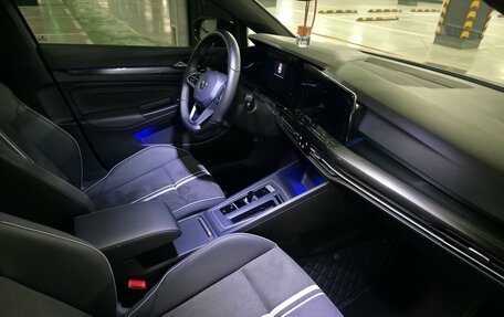 Volkswagen Golf VIII, 2021 год, 2 990 000 рублей, 30 фотография