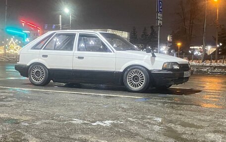 Mazda Familia, 1987 год, 130 000 рублей, 1 фотография