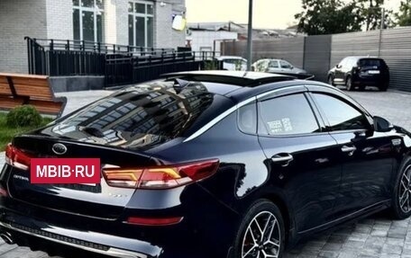 KIA Optima IV, 2018 год, 2 100 000 рублей, 5 фотография
