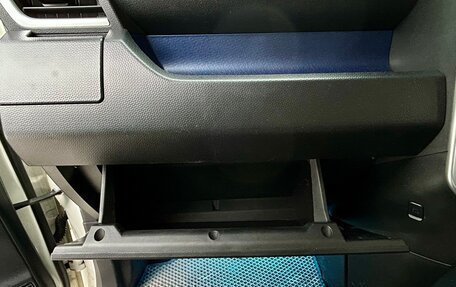 Toyota Roomy I, 2020 год, 1 450 000 рублей, 13 фотография