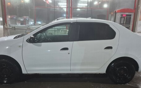 Renault Logan II, 2019 год, 1 200 000 рублей, 17 фотография