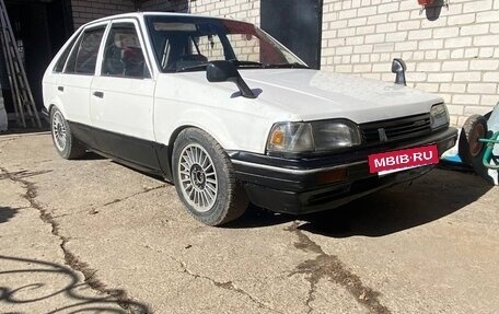 Mazda Familia, 1987 год, 130 000 рублей, 2 фотография