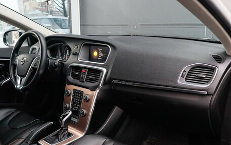 Volvo V40 Cross Country I, 2017 год, 2 099 000 рублей, 9 фотография