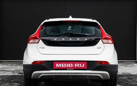 Volvo V40 Cross Country I, 2017 год, 2 099 000 рублей, 6 фотография