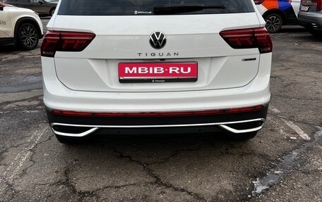 Volkswagen Tiguan II, 2021 год, 4 150 000 рублей, 3 фотография
