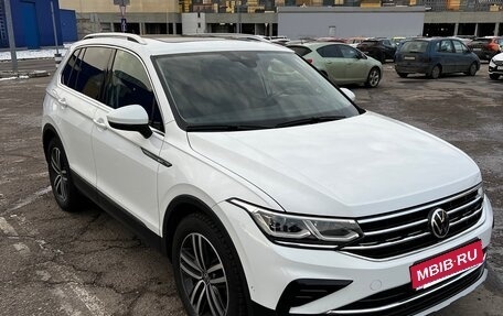 Volkswagen Tiguan II, 2021 год, 4 150 000 рублей, 5 фотография