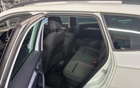 Skoda Karoq I, 2022 год, 2 342 000 рублей, 8 фотография