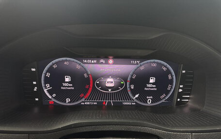 Skoda Karoq I, 2022 год, 2 342 000 рублей, 11 фотография