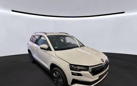 Skoda Karoq I, 2022 год, 2 342 000 рублей, 3 фотография