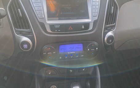 Hyundai ix35 I рестайлинг, 2010 год, 1 055 000 рублей, 8 фотография