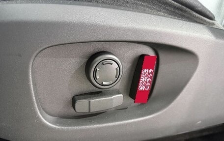 Land Rover Discovery Sport I рестайлинг, 2017 год, 2 389 000 рублей, 23 фотография