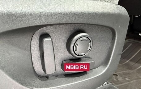 Land Rover Discovery Sport I рестайлинг, 2017 год, 2 389 000 рублей, 22 фотография