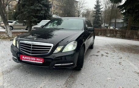 Mercedes-Benz E-Класс, 2010 год, 1 950 000 рублей, 4 фотография