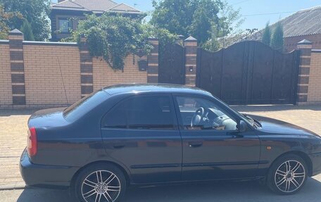 Hyundai Accent II, 2008 год, 350 000 рублей, 3 фотография