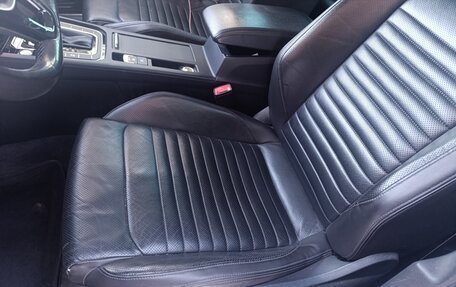 Volkswagen Passat B8 рестайлинг, 2017 год, 2 600 000 рублей, 15 фотография