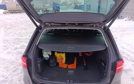 Volkswagen Passat B8 рестайлинг, 2017 год, 2 600 000 рублей, 11 фотография