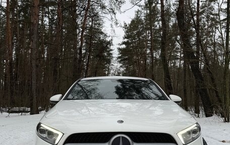 Mercedes-Benz A-Класс, 2019 год, 2 150 000 рублей, 2 фотография