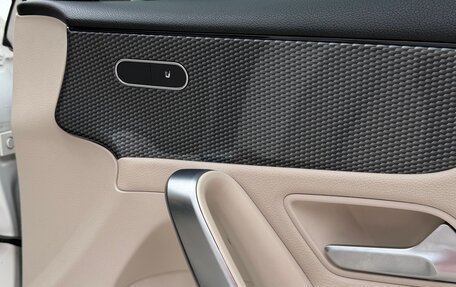 Mercedes-Benz A-Класс, 2019 год, 2 150 000 рублей, 16 фотография