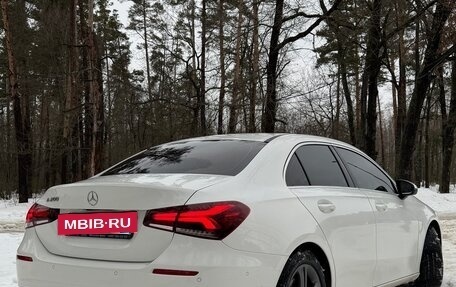 Mercedes-Benz A-Класс, 2019 год, 2 150 000 рублей, 7 фотография