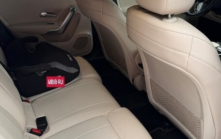 Mercedes-Benz A-Класс, 2019 год, 2 150 000 рублей, 17 фотография