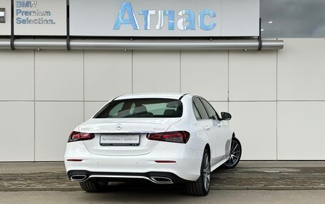 Mercedes-Benz E-Класс, 2022 год, 5 990 000 рублей, 5 фотография