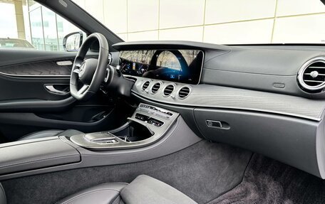 Mercedes-Benz E-Класс, 2022 год, 5 990 000 рублей, 11 фотография