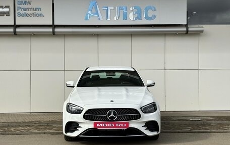 Mercedes-Benz E-Класс, 2022 год, 5 990 000 рублей, 2 фотография