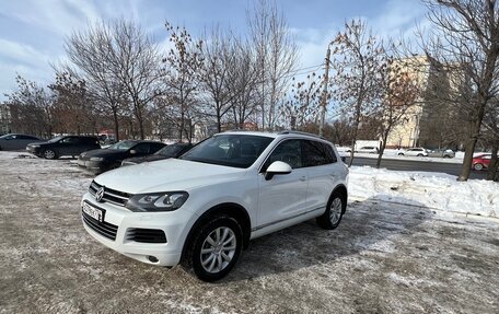 Volkswagen Touareg III, 2012 год, 1 830 000 рублей, 1 фотография