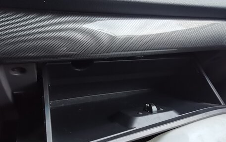 SsangYong Stavic, 2014 год, 1 000 000 рублей, 27 фотография