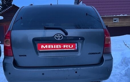 Toyota Corolla, 2004 год, 550 000 рублей, 4 фотография