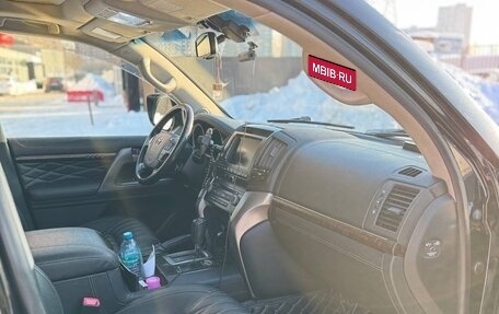 Toyota Land Cruiser 200, 2011 год, 2 150 000 рублей, 10 фотография