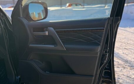 Toyota Land Cruiser 200, 2011 год, 2 150 000 рублей, 11 фотография